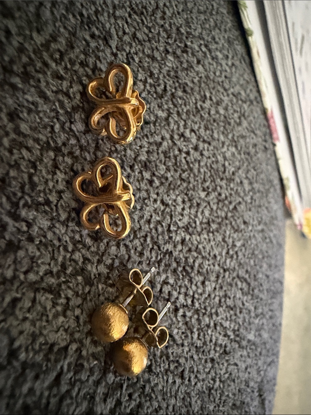 Avon Gold Tone Floral and Ball Stud Earring Set
